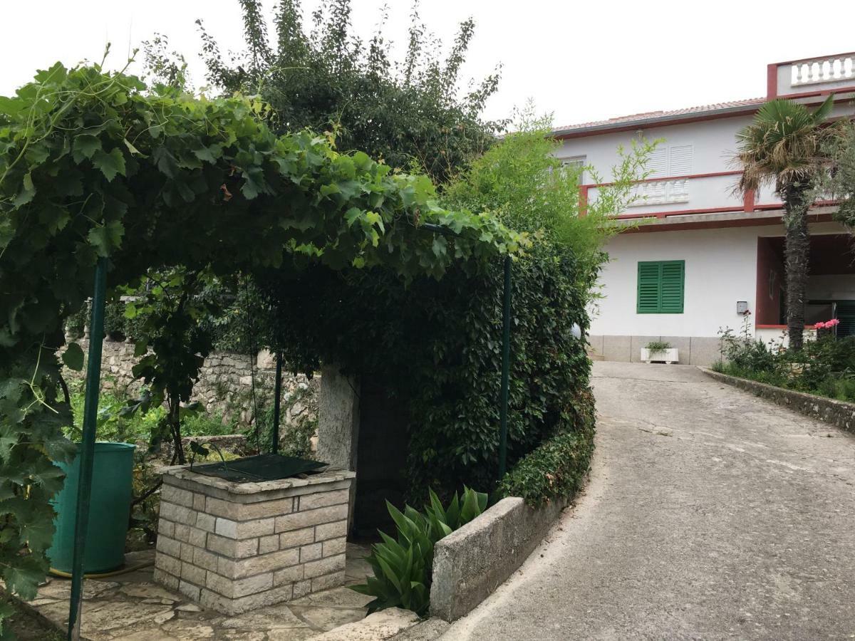 Apartments Ankica Kampor Exterior photo